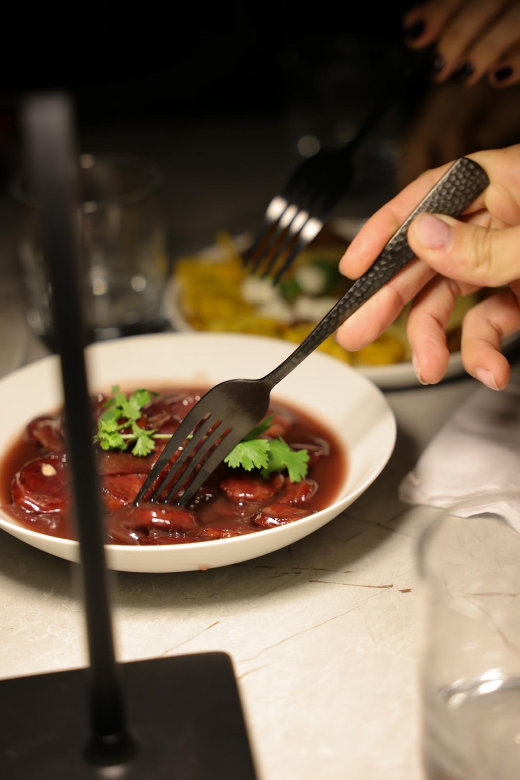 CHORIZO AL VINO